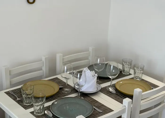3 Apartament Golem (Tirana)